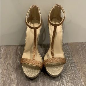 LolaShoetique Rose Gold size 7. Brand New!
